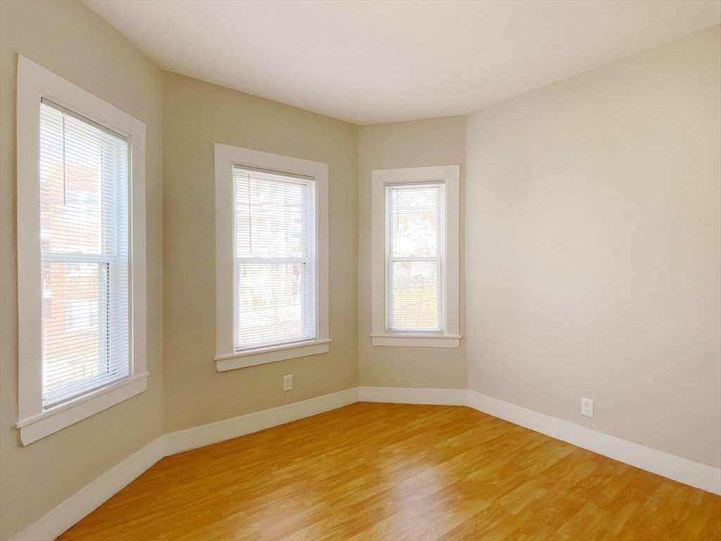 House in Revere, Massachusetts, United States 5 - 18156125