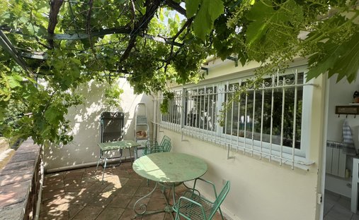 House in Le Plan-de-la-Tour, Provence-Alpes-Côte d'Azur, France 1