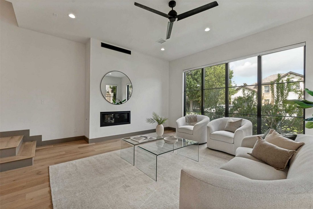 House in Dallas, Texas, United States 5 - 18161816