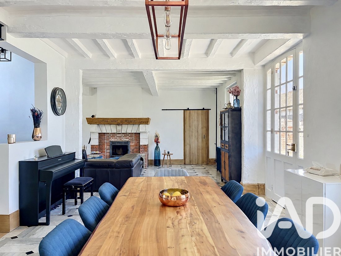 House in Centre Ville, Louviers, France 2 - 18046312