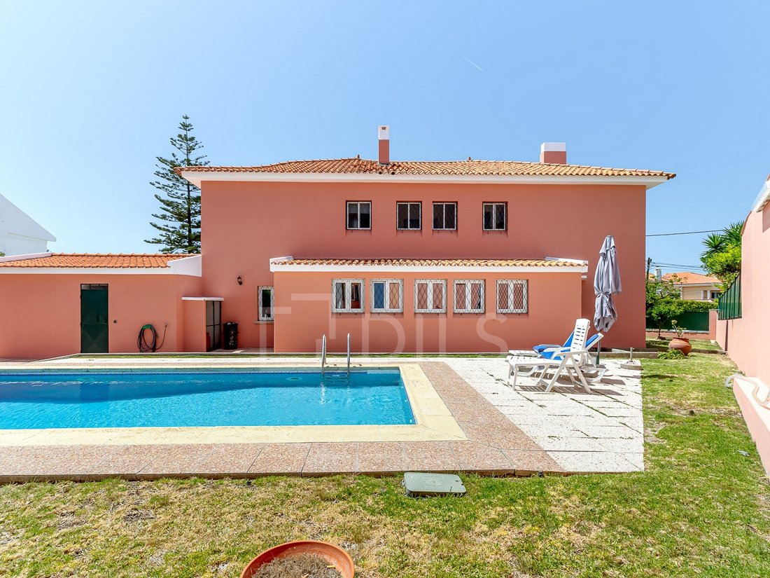 House in Carcavelos e Parede, Lisbon, Portugal 2 - 18163871