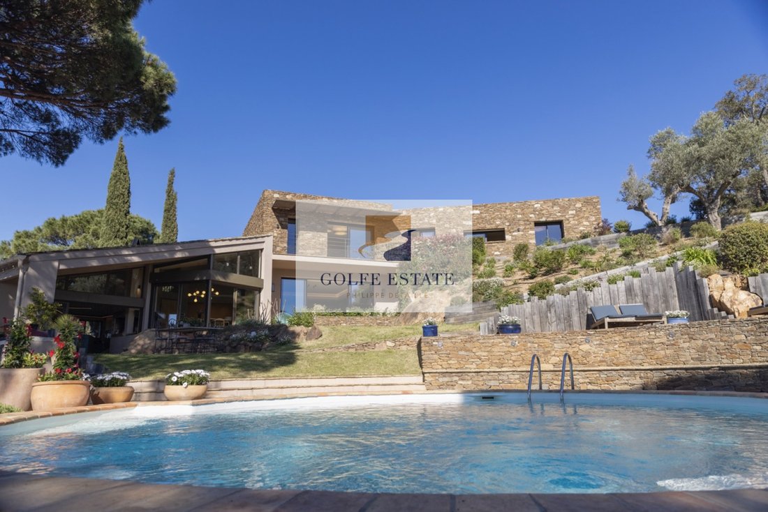 Villa in La Croix-Valmer, Provence-Alpes-Côte d'Azur, France 4 - 16297308