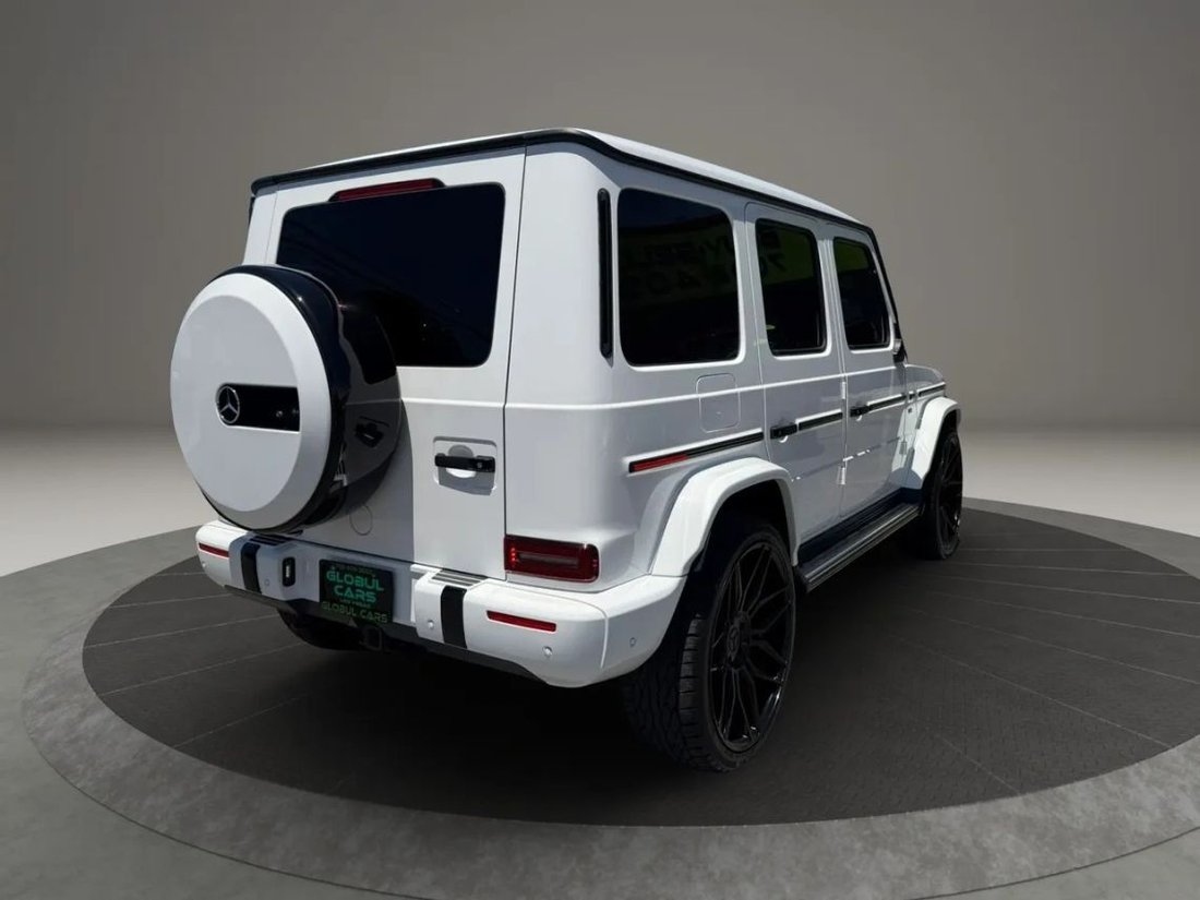 Suv in Las Vegas, NV, United States 5 - 18124265