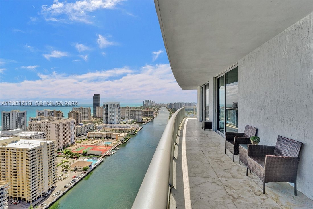 Condo in Hallandale Beach, Florida, United States 2 - 17044011