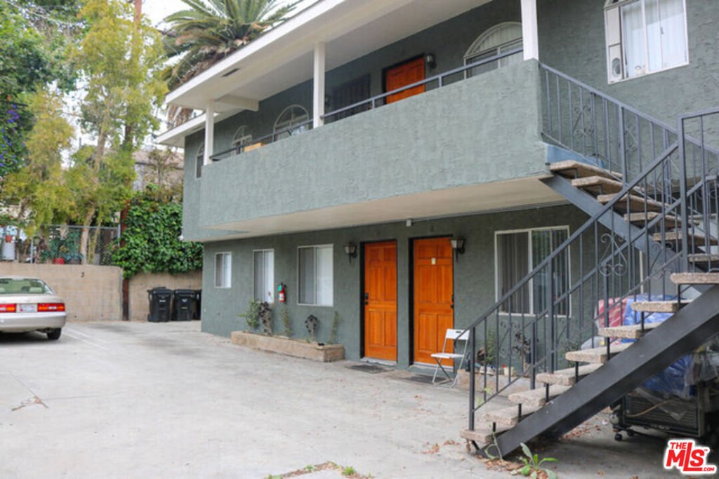 Los Angeles, California, United States 5 - 18159583