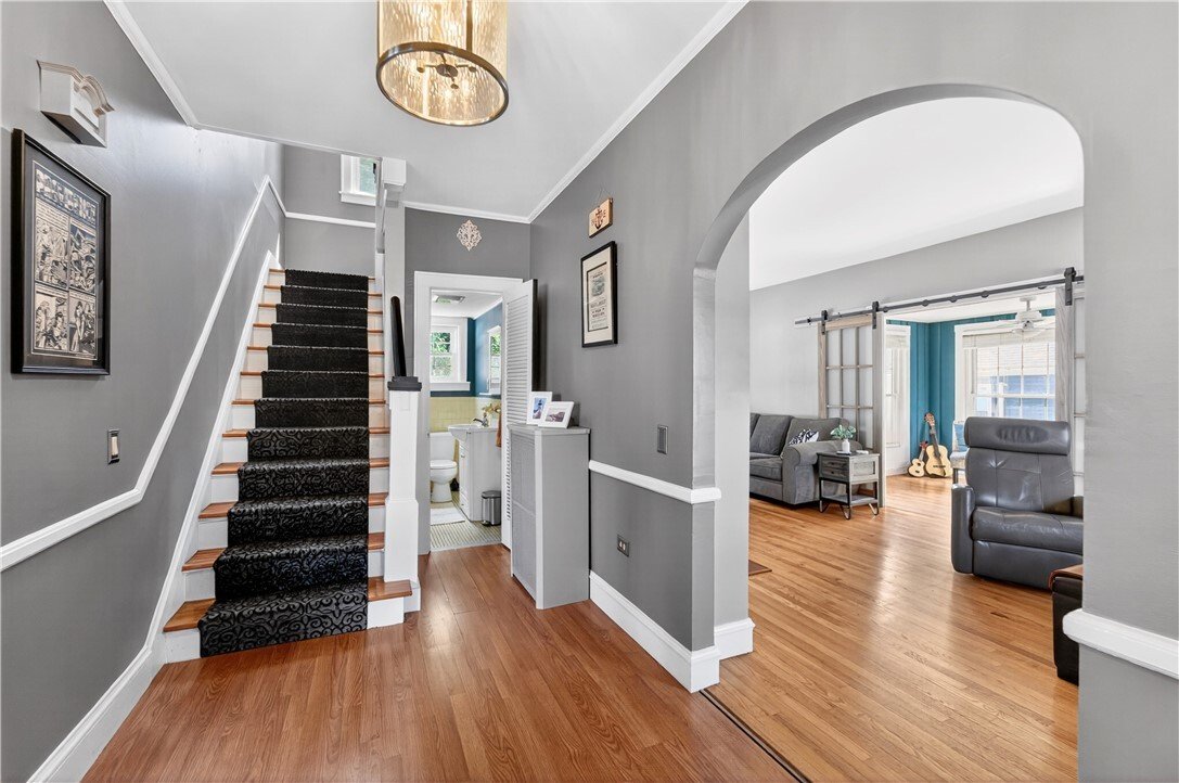 House in Cranston, Rhode Island, United States 4 - 18079671