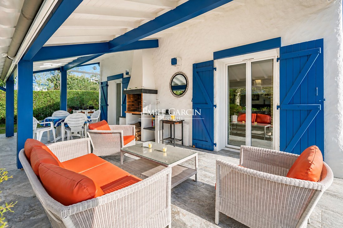 Villa in Savigneux, Auvergne-Rhône-Alpes, France 4 - 16950760
