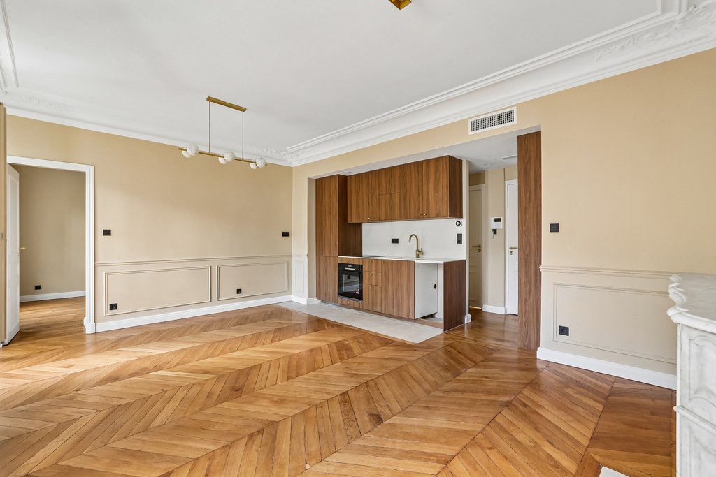 Apartment in Hoche-Friedland, Paris 8e Arrondissement, Paris 4 - 18156293