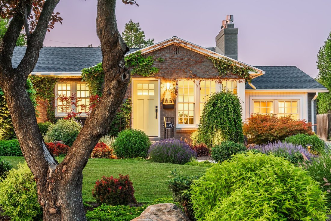 House in Holladay, Utah, United States 2 - 18155592