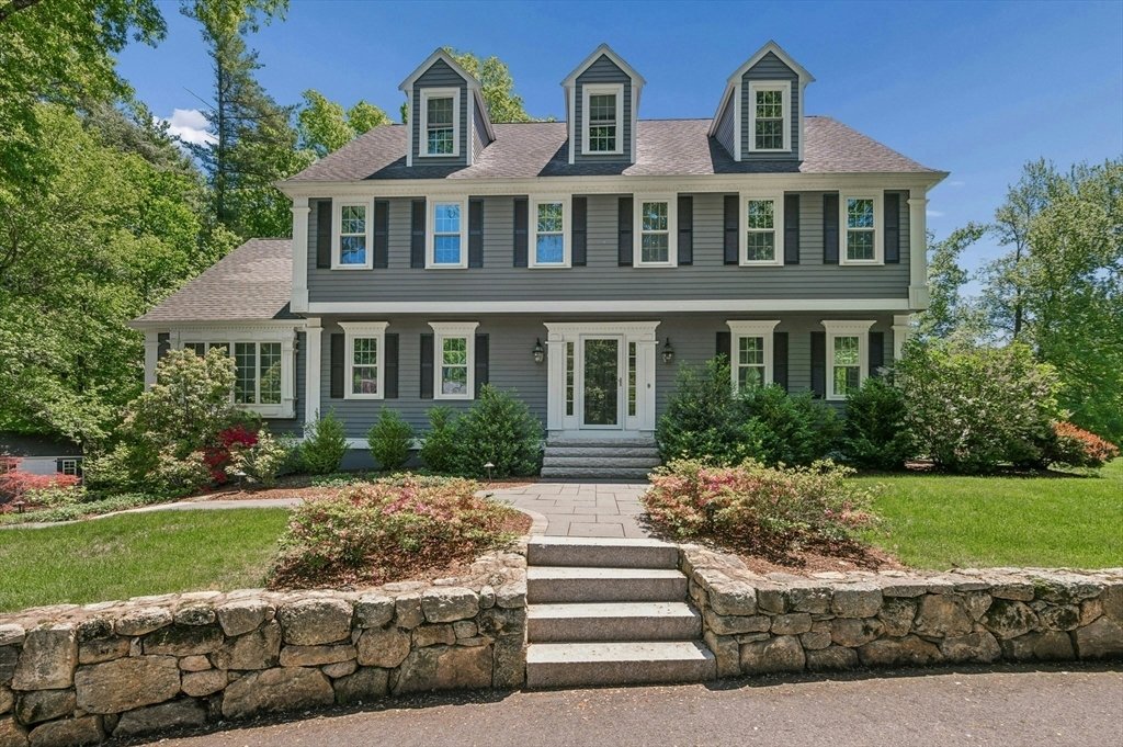 Hopkinton, Massachusetts, United States 3 - 18154073
