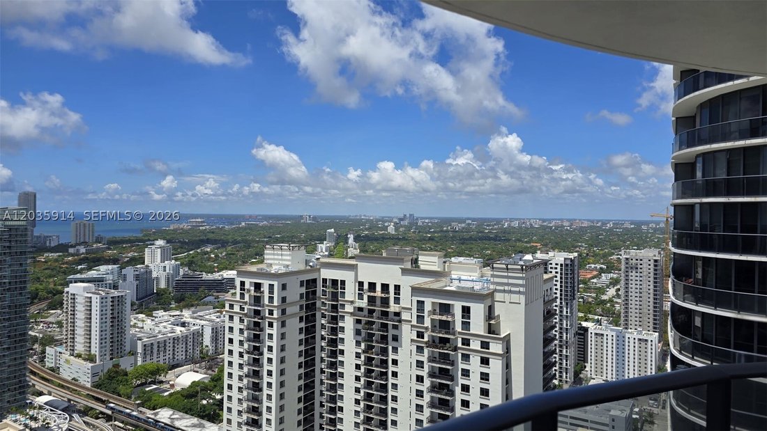 Condo in Miami, Florida, United States 1 - 18155532