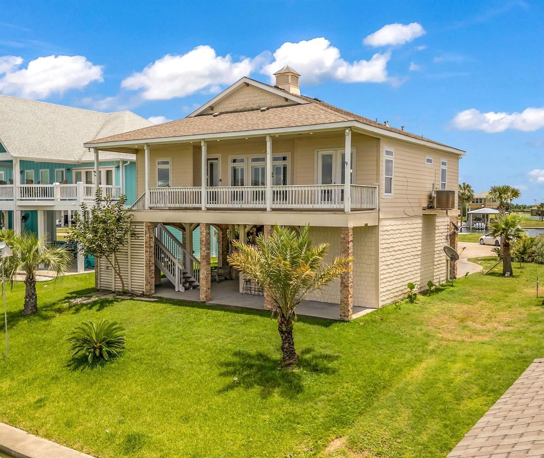 House in Bolivar Peninsula, Texas, United States 1 - 18163060