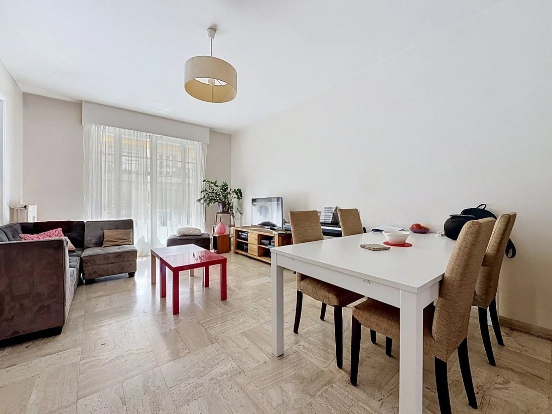 Apartment in Le Port, Nice, France 1 - 18156462
