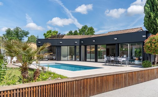 House in Gragnague, Occitania, France 1