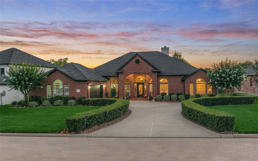 House in Montgomery, Texas, United States 1 - 18165938