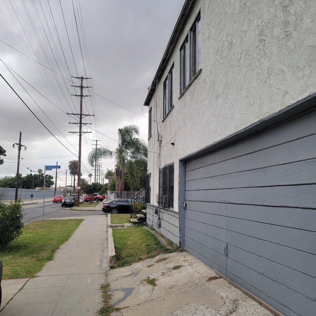 Los Angeles, California, United States 4 - 18171775