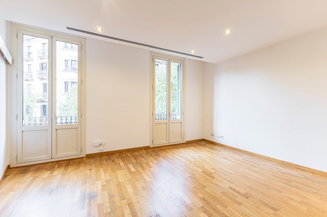 Apartment in Eixample, Barcelona, Spain 5 - 18158975