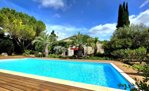 House in Duras, Nouvelle-Aquitaine, France 1