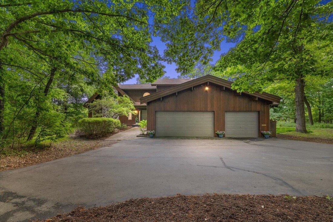 House in Superior Charter Township, Michigan, United States 3 - 18163753