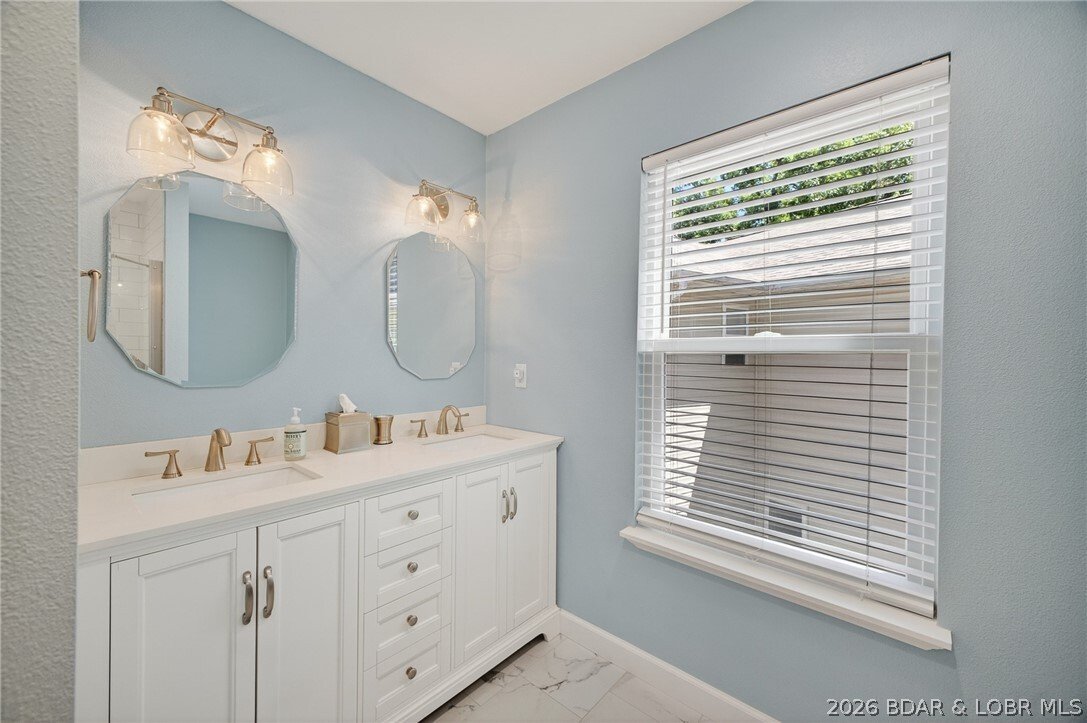 House in Sunrise Beach, Missouri, United States 5 - 18164859