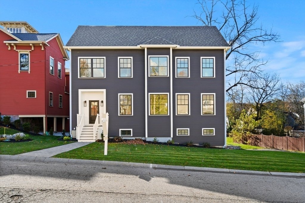 House in Woburn, Massachusetts, United States 3 - 18161701