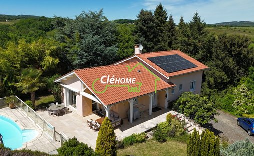 Villa in Nuelles, Saint-Germain-Nuelles, France 1
