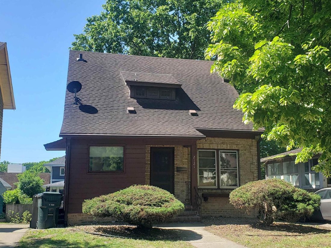 House in Maple Bluff, Wisconsin, United States 2 - 18169788