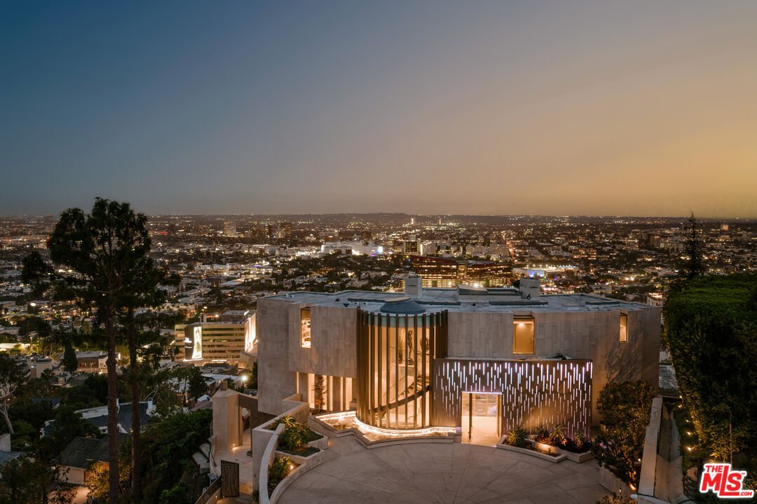 House in Los Angeles, California, United States 1 - 18156113