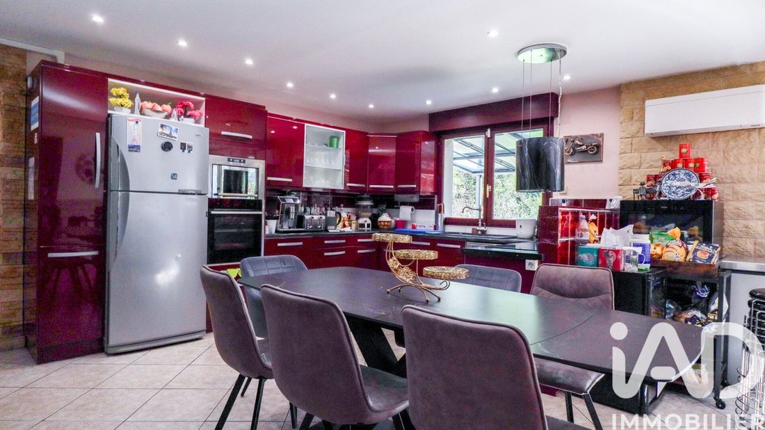 House in Vitry-sur-Seine, Ile-de-France, France 3 - 18161298