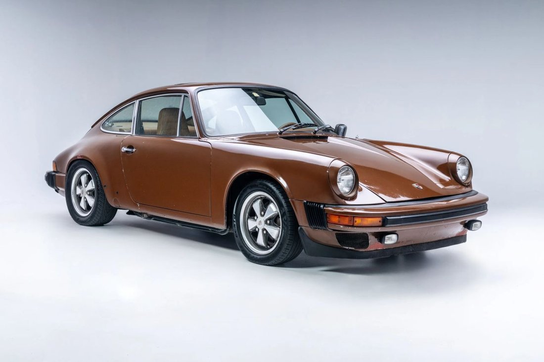 Coupe in Los Angeles, CA, United States 2 - 18160954