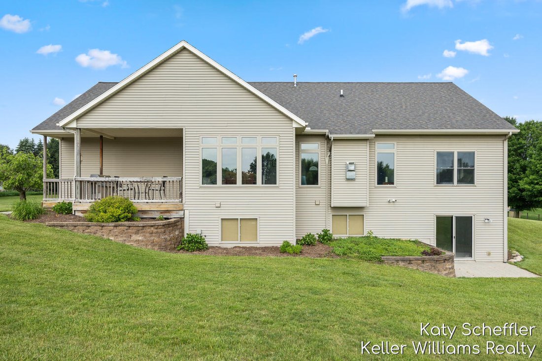 House in Sparta, Michigan, United States 4 - 18154921