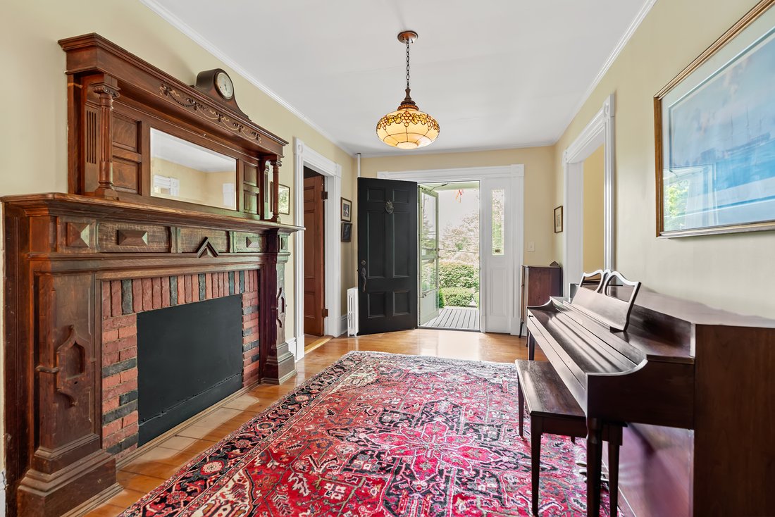 House in Wayland, Massachusetts, United States 2 - 18169755