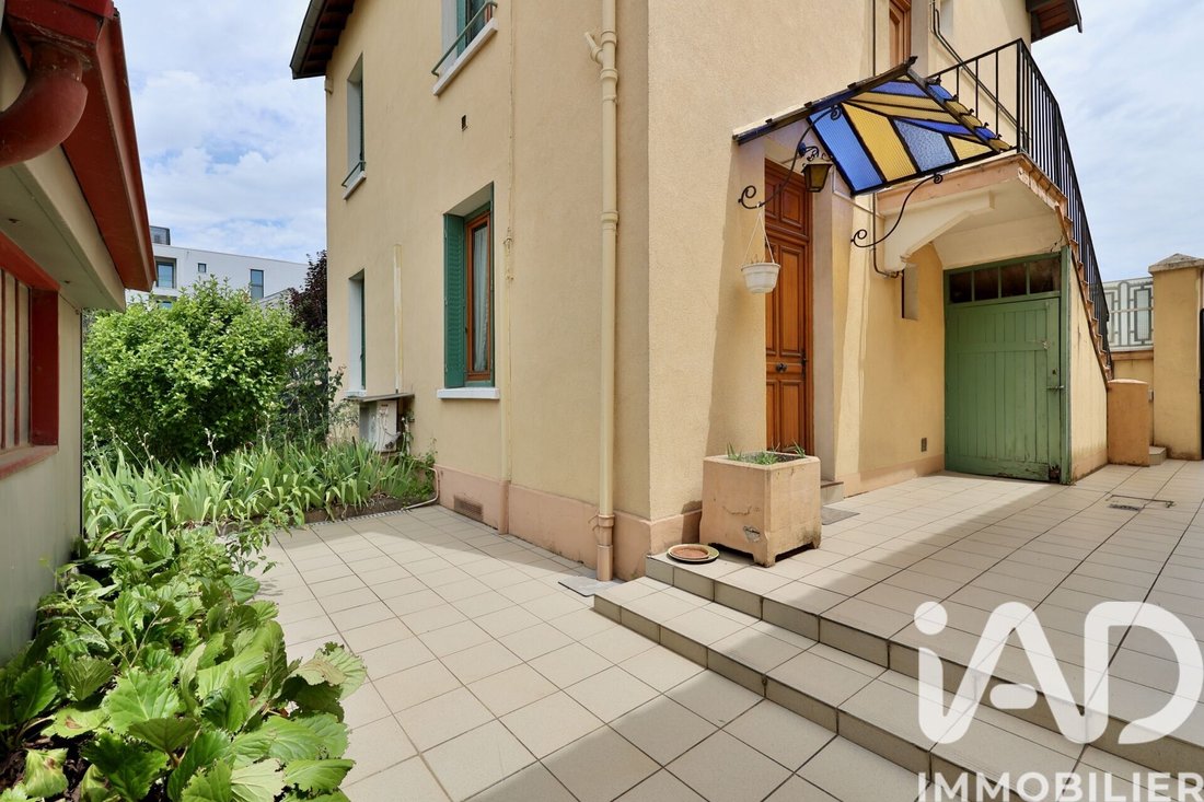 House in Les Poulettes, Villeurbanne, France 5 - 18161215