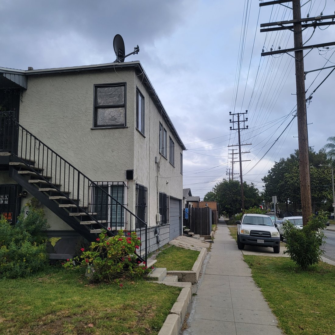 Los Angeles, California, United States 3 - 18171775