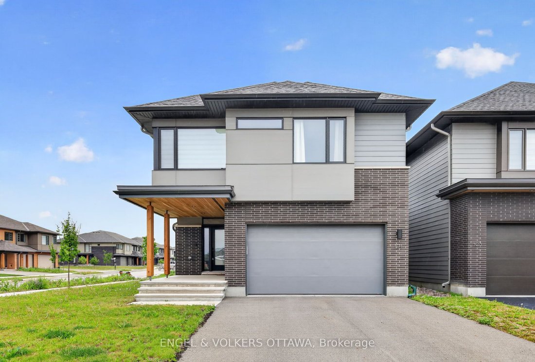 House in Ottawa, Ontario, Canada 1 - 18160486