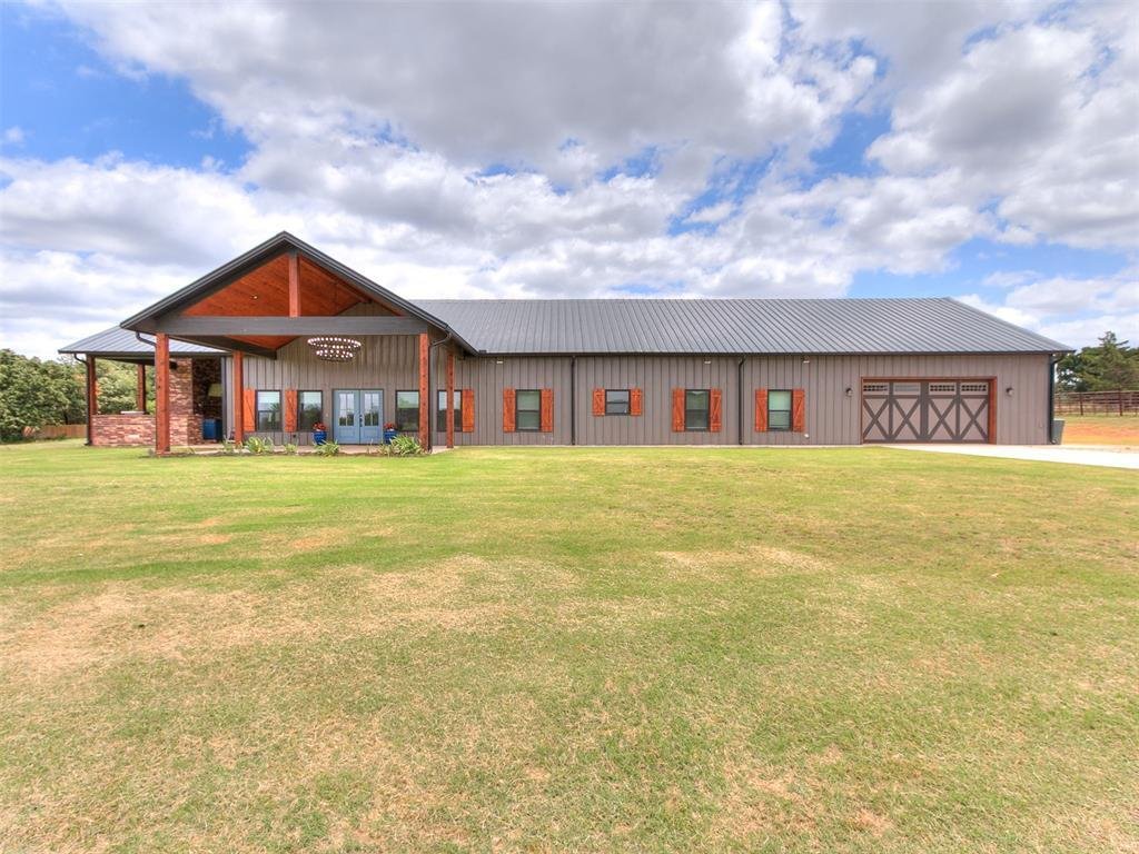 House in Edmond, Oklahoma, United States 1 - 18160010