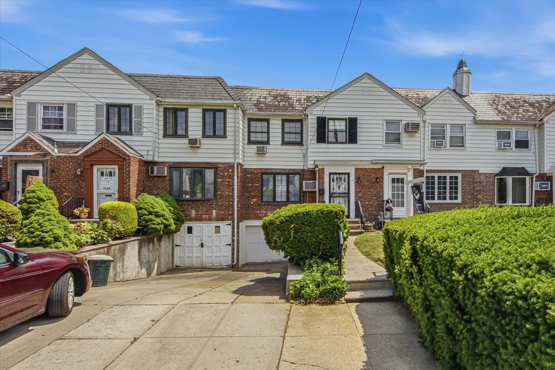 House in New York, New York, United States 1 - 18154103
