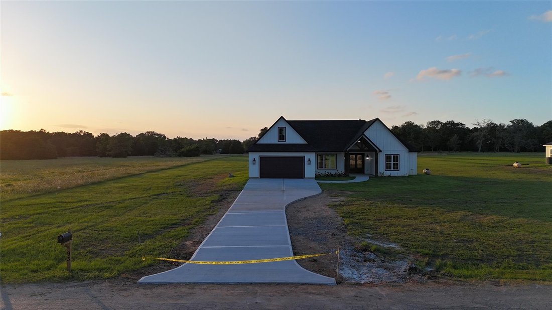 House in Conroe, Texas, United States 1 - 18155141
