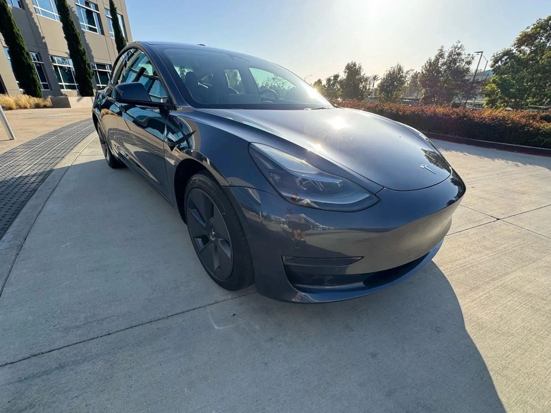 Sedan in Riverside, CA, United States 4 - 18163558