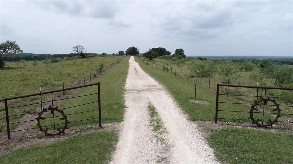 Farm Ranch in Moody, Texas, United States 2 - 18159452