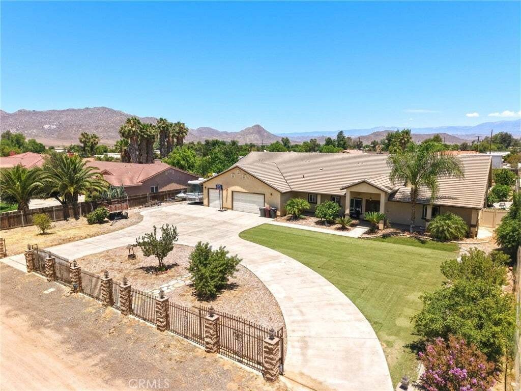 House in Nuevo, California, United States 3 - 18170483