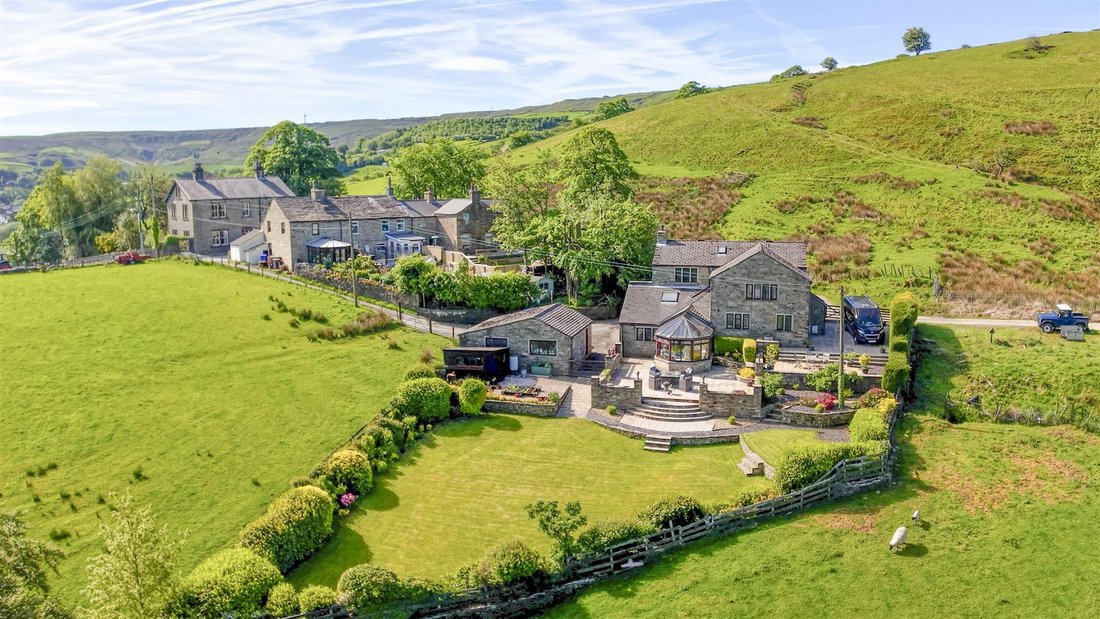 House in Waterfoot, England 5 - 18168677