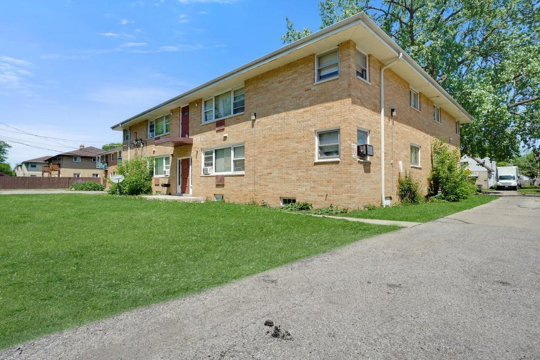Milwaukee, Wisconsin, United States 3 - 18154676