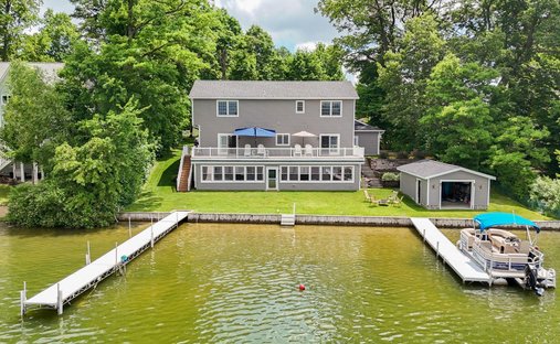House in Decatur, Michigan, United States 1