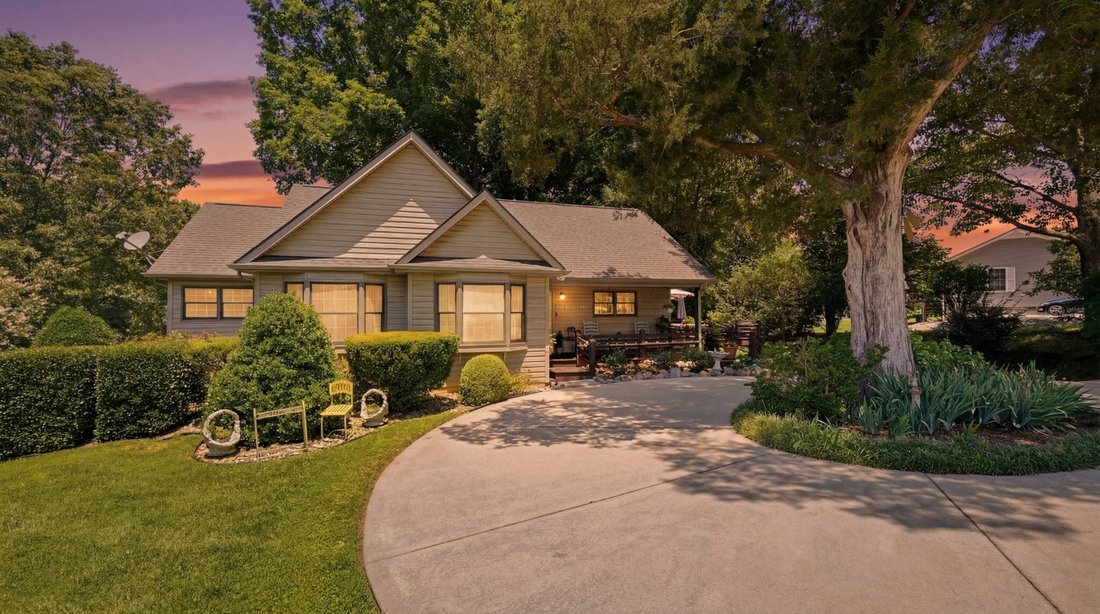 House in Estill Springs, Tennessee, United States 3 - 18165122