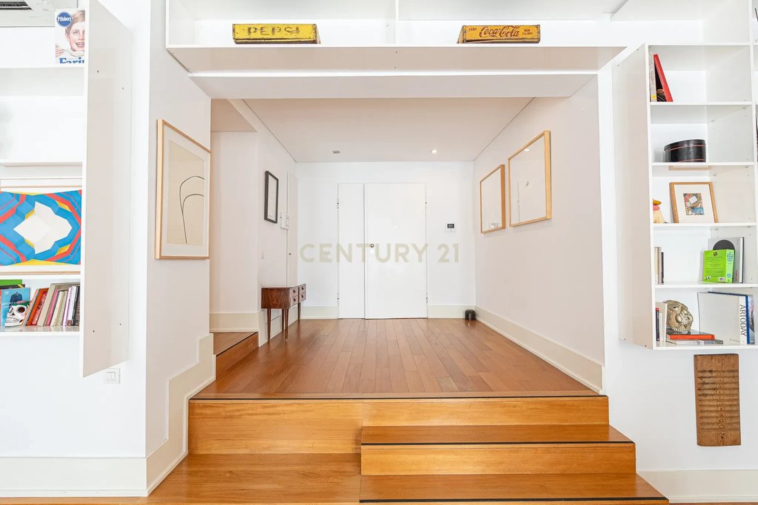 Apartment in Misericordia, Lisbon, Portugal 2 - 18156260