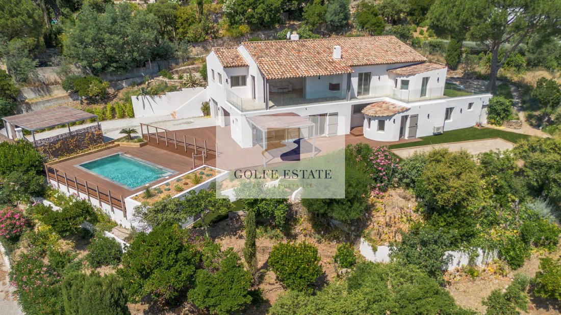 Villa in Nord, Cavalaire-sur-Mer, France 1 - 18155731