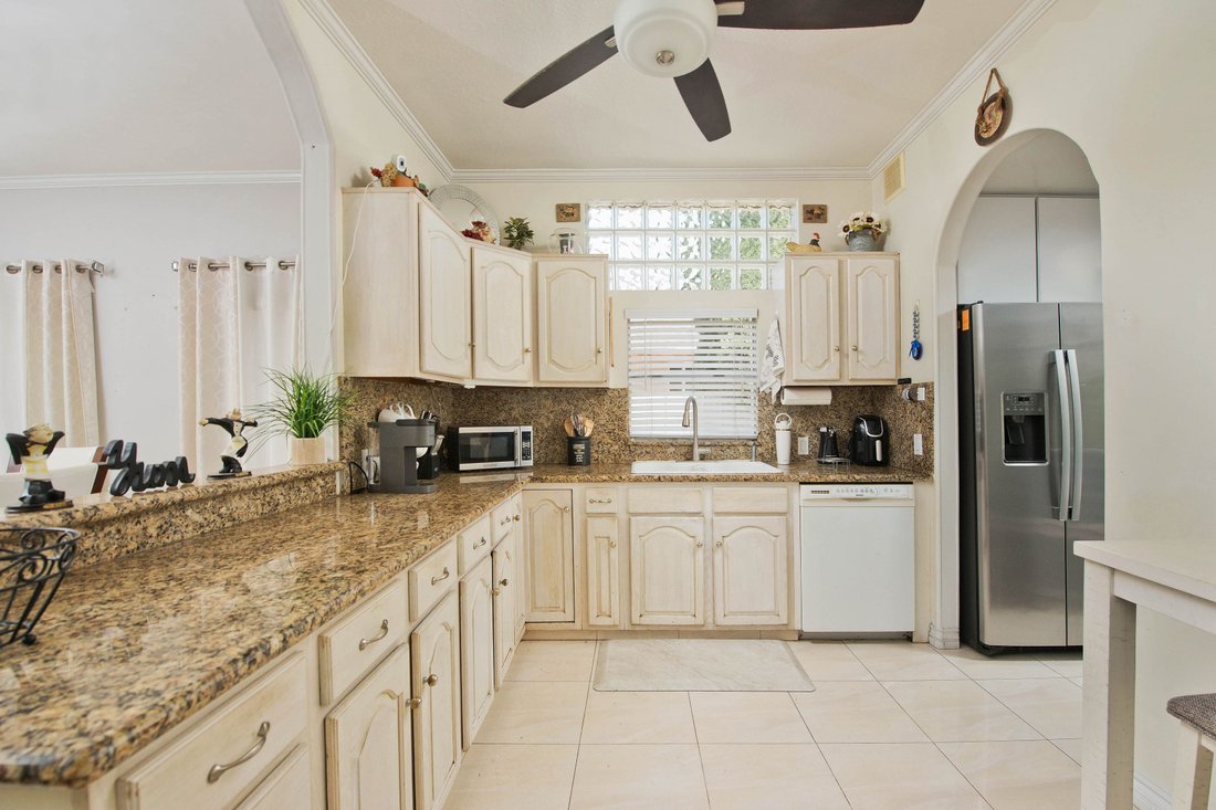 House in Los Angeles, California, United States 3 - 18160846