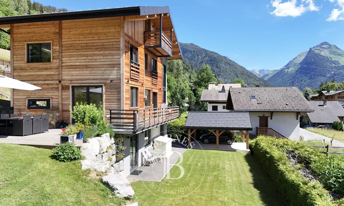 Chalet in Morzine, Auvergne-Rhône-Alpes, France 1 - 15305209