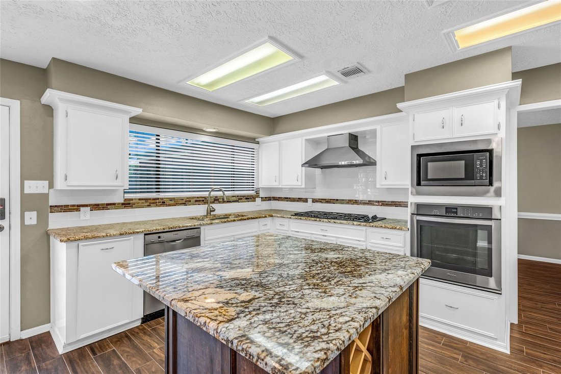 House in Deer Park, Texas, United States 4 - 18165175